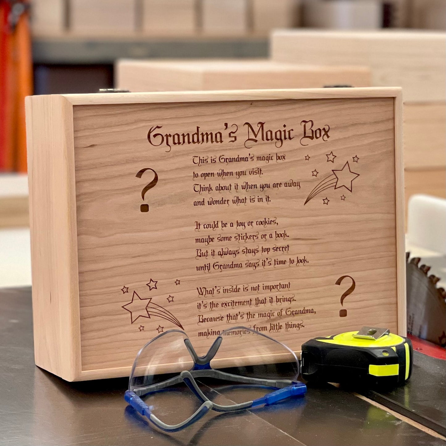 Grandma's Magic Box: Great Gift for New Grandma-First Time Grandma Gifts